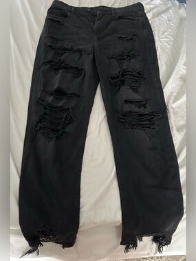 Black Ripped Women’s Jeans - American Eagle